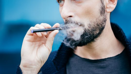 Choisir sa marque d’e-cig : les critères essentiels à ne pas négliger