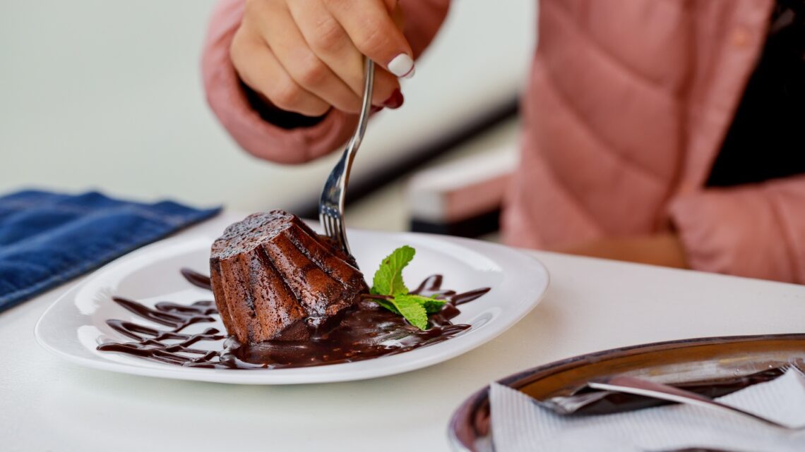 La meilleure recette du fondant au chocolat pour vos soirées entre amis